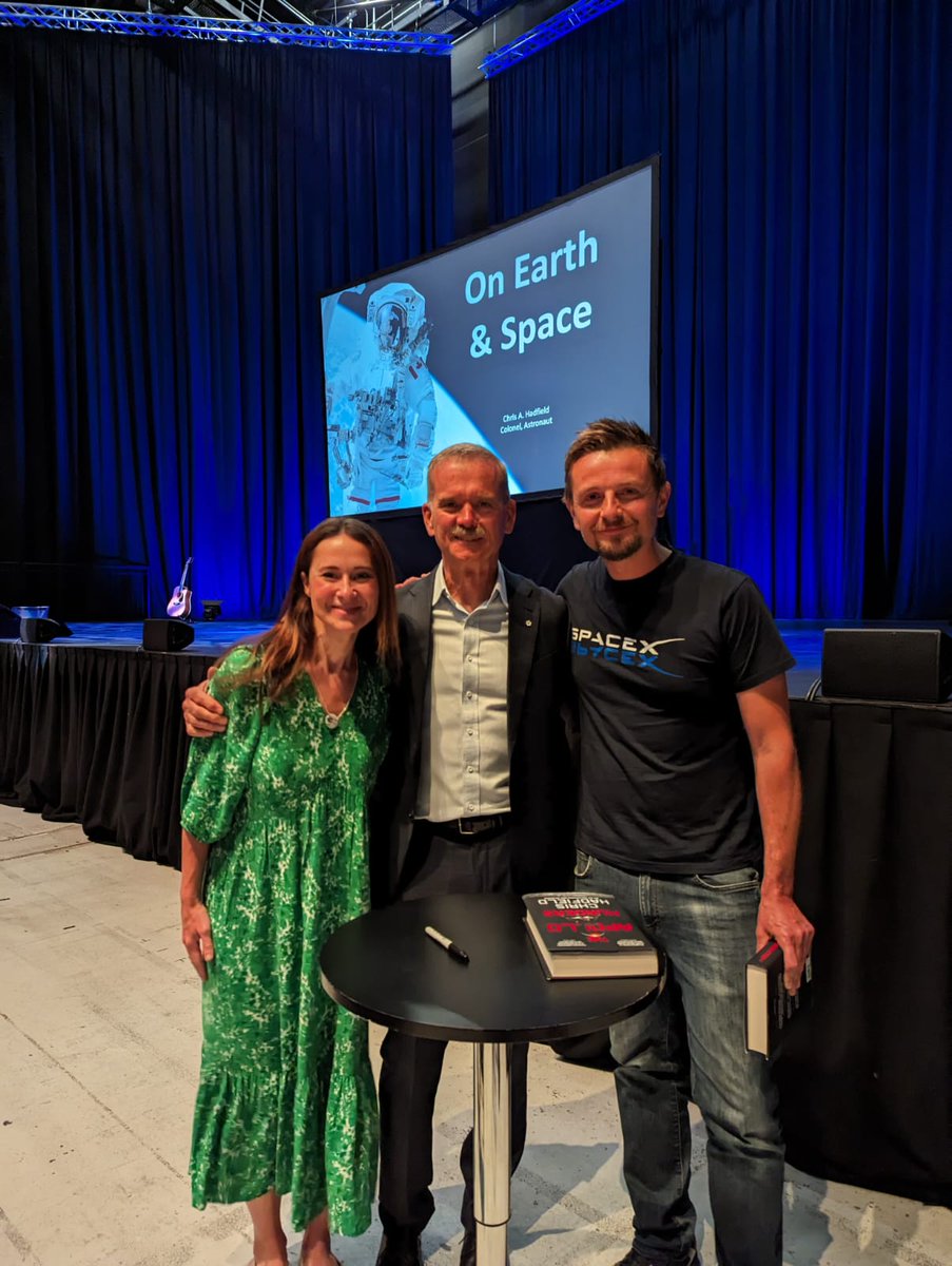 Such an honour to meet <a href="/Cmdr_Hadfield/">Chris Hadfield</a> last night and his lovely wife Helene in Hull! Our minds were blown in the best way 🤯 Such an awe-inspiring, life-affirming and interesting talk!  Delivered with such wit and humour too. Thanks for a brilliant evening 🙏