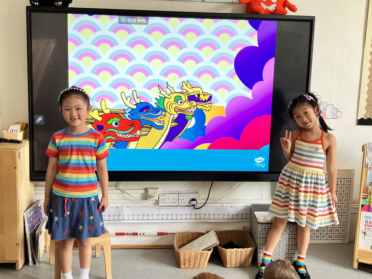 kesbathpreprep's tweet photo. Our Year 1 classmates have been helping us to learn about the Dragon Boat Festival today.
#KESBathLearning #KESBathExplore #KESBathCommunity https://t.co/DQLko6wKg5