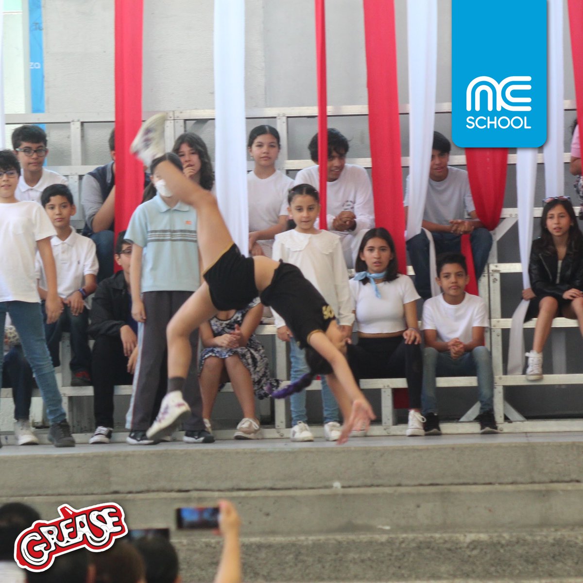 ncschoolcdmx's tweet photo. NC School CDMX:
¡Muchas Felicidades!
A los estudiantes del grupo de baile del Prof. Mauricio por su espectacular intervención en Grease. 👏👏👏😍
#NCschool #EverChangingInspiration https://t.co/Zi02QW1T9f