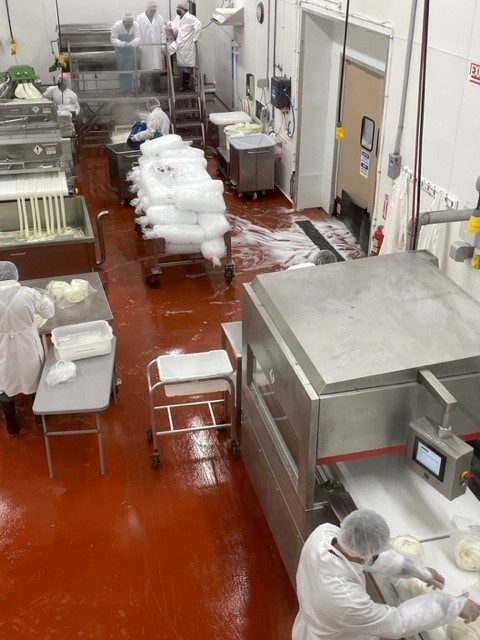 IndFloorworks's tweet image. Cementitious Urethane Topping Installation for the Food Industry
·     Impact &amp;amp; abrasion resistant
·     Excellent corrosion &amp;amp; chemical resistance
·     Thermal shock resistant 
·     Anti-slip surface
#resinousflooring #sherwinwilliams
