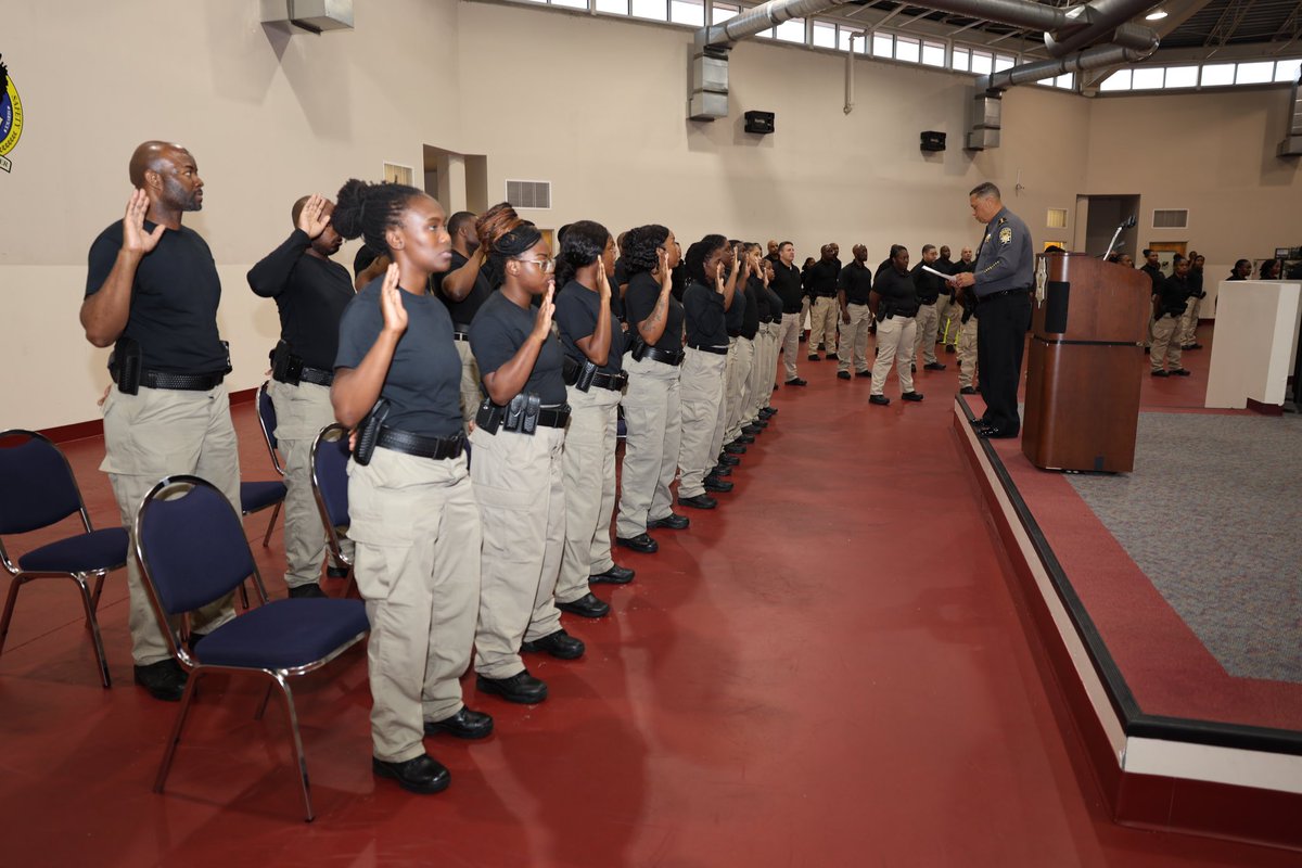 FultonSheriff's tweet photo. Sheriff Patrick Labat Swears In Dedicated New Hires! It was an honor  as he officiated the swearing-in ceremony for our exceptional new recruits. With raised right hands and determination, they took an oath to uphold justice, protect our community, and serve with integrity.
#fcso https://t.co/qSShtdQWFf
