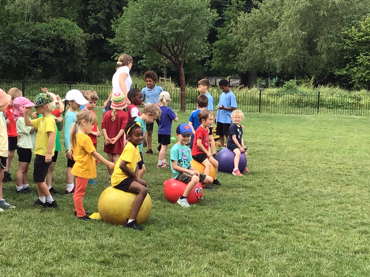 Reception had a fantastic Sports Day this morning! The children go to show off the skills they had learned in our PE lessons this year. I loved watching them cheer each other on during each event! We are so proud of all of you.🏅@Grazebrook_Pri @mcgivern_conor @WavePhysical