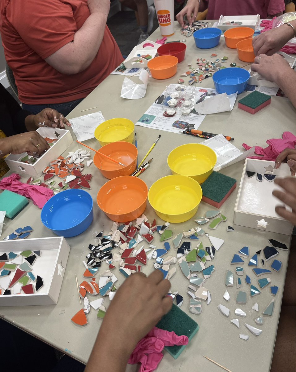 Amazing group of women at our mosaic workshop, some really beautiful work was created. Consider having a private party! #art #artworkshop #artclass #makeart #getcreative #mosaic #mosaicworkshop