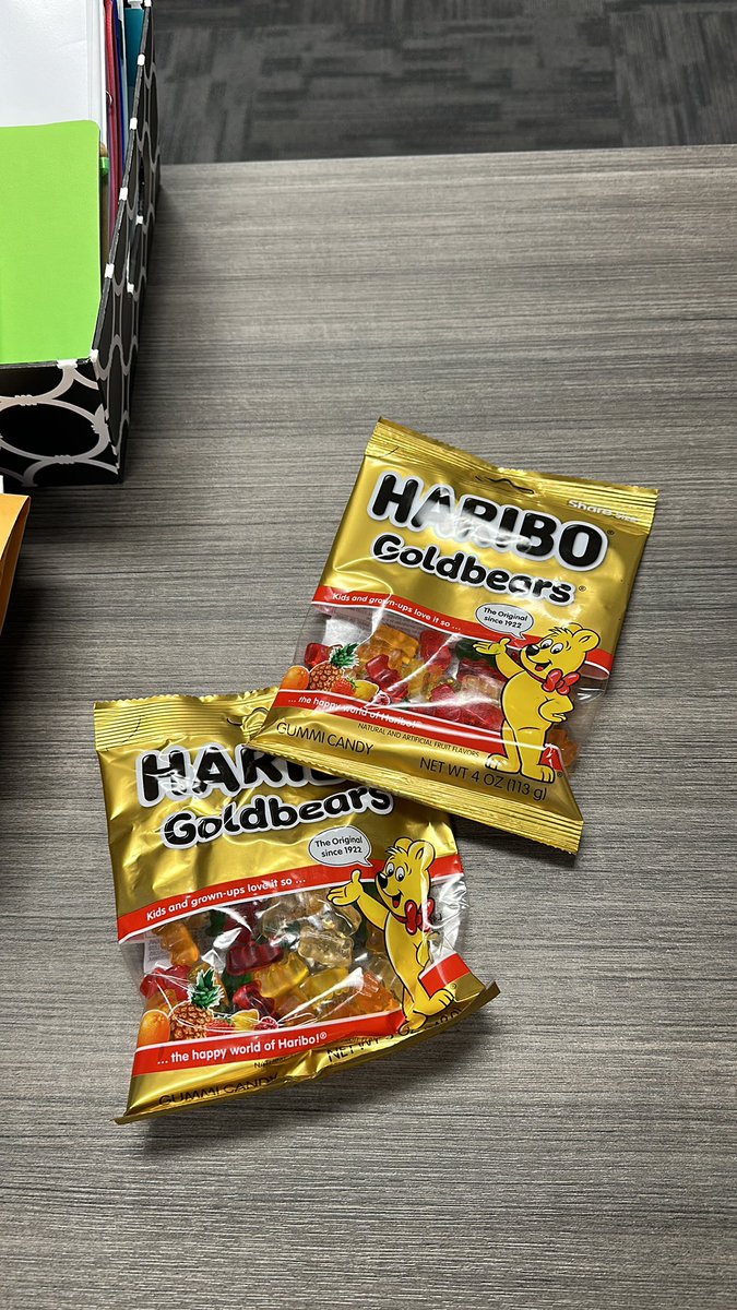 You just KNOW it’s going to be a great day at #ExploreSPS when you walk in and find two bags of the very best gummy bears on your desk. Let’s Gooooooo!!  #Friday #BreakfastOfChampions @JASteingraber @dldoomshubbard @thedrmasterson