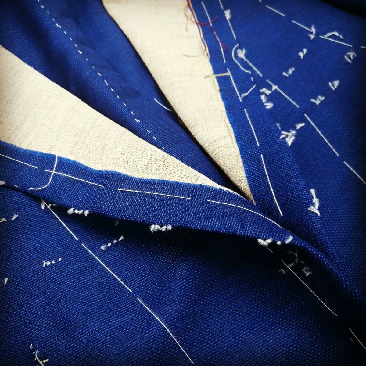 yipwecter's tweet image. Prepare One Or Two Time Basted Fitting For Perfect Fit.

#madetomeasure #mensfashion #bespoke #menswear #fashion #style #sartorial #handmade #custom #luxury #gq #ootdmen #styleoftheday #instastyle #madeinusa #melgambert #gambert #shirts #customshirts #mensstyle #dappermen #suit