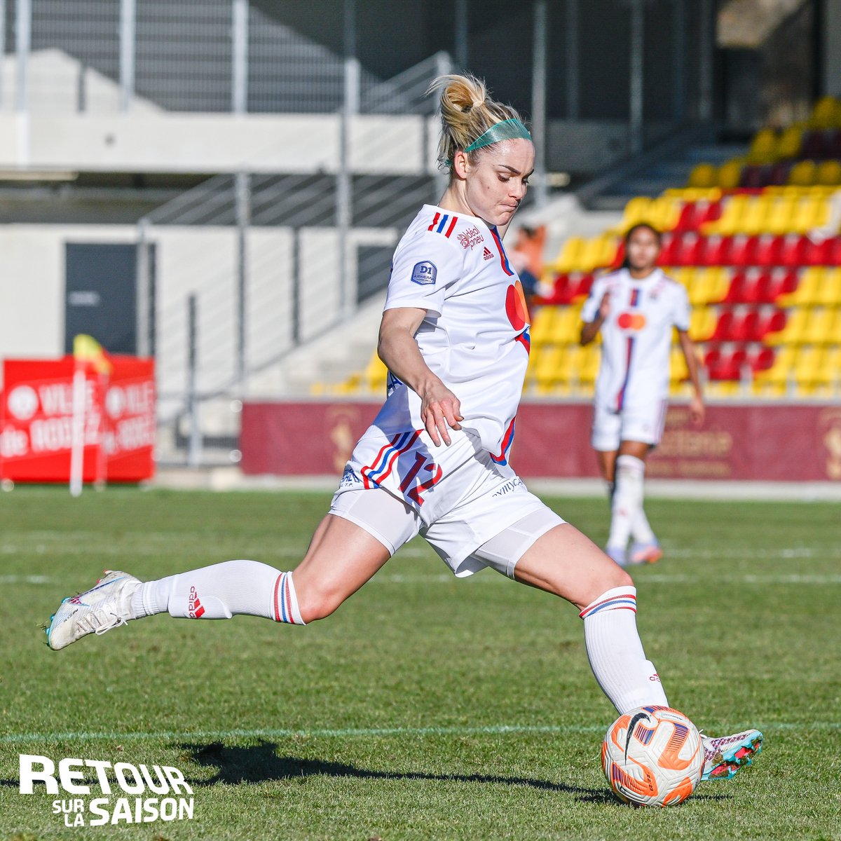 #𝙍𝙚𝙩𝙤𝙪𝙧𝙎𝙪𝙧𝙇𝙖𝙎𝙖𝙞𝙨𝙤𝙣 🔙 Février 2023 

8⃣ mois après sa rupture des ligaments croisés, notre joueuse australienne @CarpenterEllie a retrouvé le terrain face à Rodez le 4 février. 🦾🔴🔵