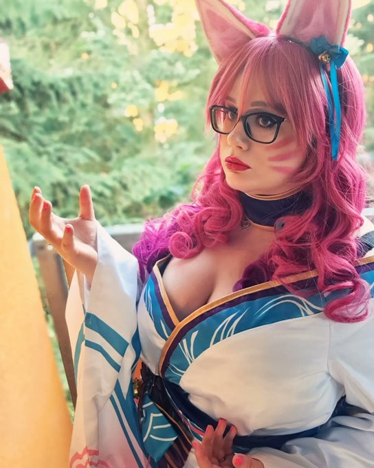 Spirit blossom Ahri cosplay 🌺  #LeagueOfLegendsFanArt #LeagueOfLegends #cosplayergirl #egirl https://t<a href="/tag/leagueoflegendsfanart"class="tags">#LeagueOfLegendsFanArt</a><a href="/tag/leagueoflegends"class="tags"><span>#leagueoflegends</span></a><a href="/tag/cosplayergirl"class="tags"><span>#cosplayergirl</span></a><a href="/tag/egirl"class="tags"><span>#egirl</span></a>