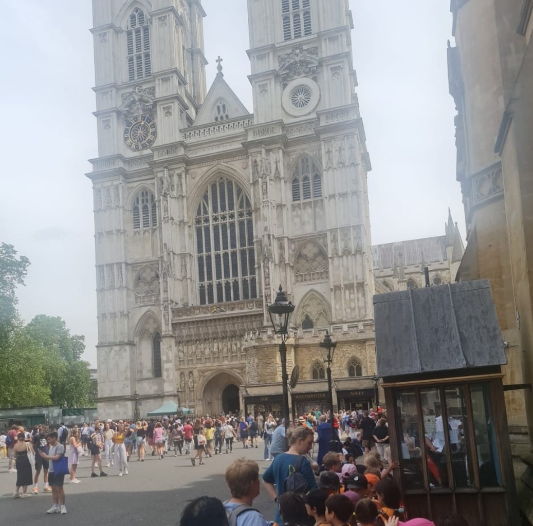 HenryMaynardE17's tweet photo. Dragonfly and Ladybird are having a great time at @wabbey this afternoon!
#Ambition
#TeamMaynard https://t.co/maLOkONkIu