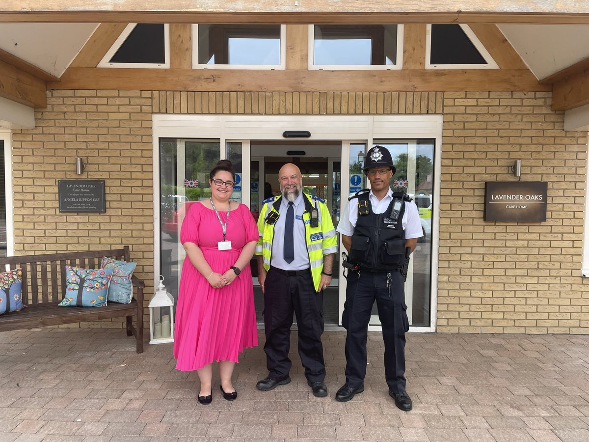 Local SNT popped in to Lavendar Oaks care home and spoke with staff and residents <a href="/MPSSutton/">South Area - Sutton MPS</a>