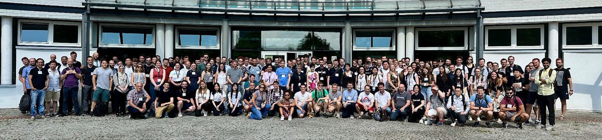 Thanks for all the super exciting discussions about the interplay of machine learning and theoretical chemistry, it was a pleasure to be part of it! Already looking forward to continuing these discussions in the future! 📈 #PsikCecam23 #ML #TheoChem