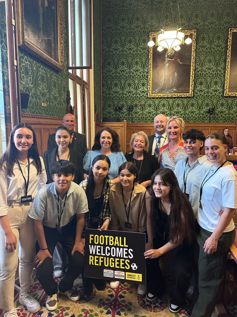 This week I signed a letter to the President of <a href="/FIFAcom/">FIFA</a> alongside parliamentarians from across the world, as well as <a href="/Malala/">Malala Yousafzai</a> and <a href="/khalida_popal/">Khalida Popal</a>, urging them to act to preserve women’s freedom to play football in Afghanistan. ⚽
