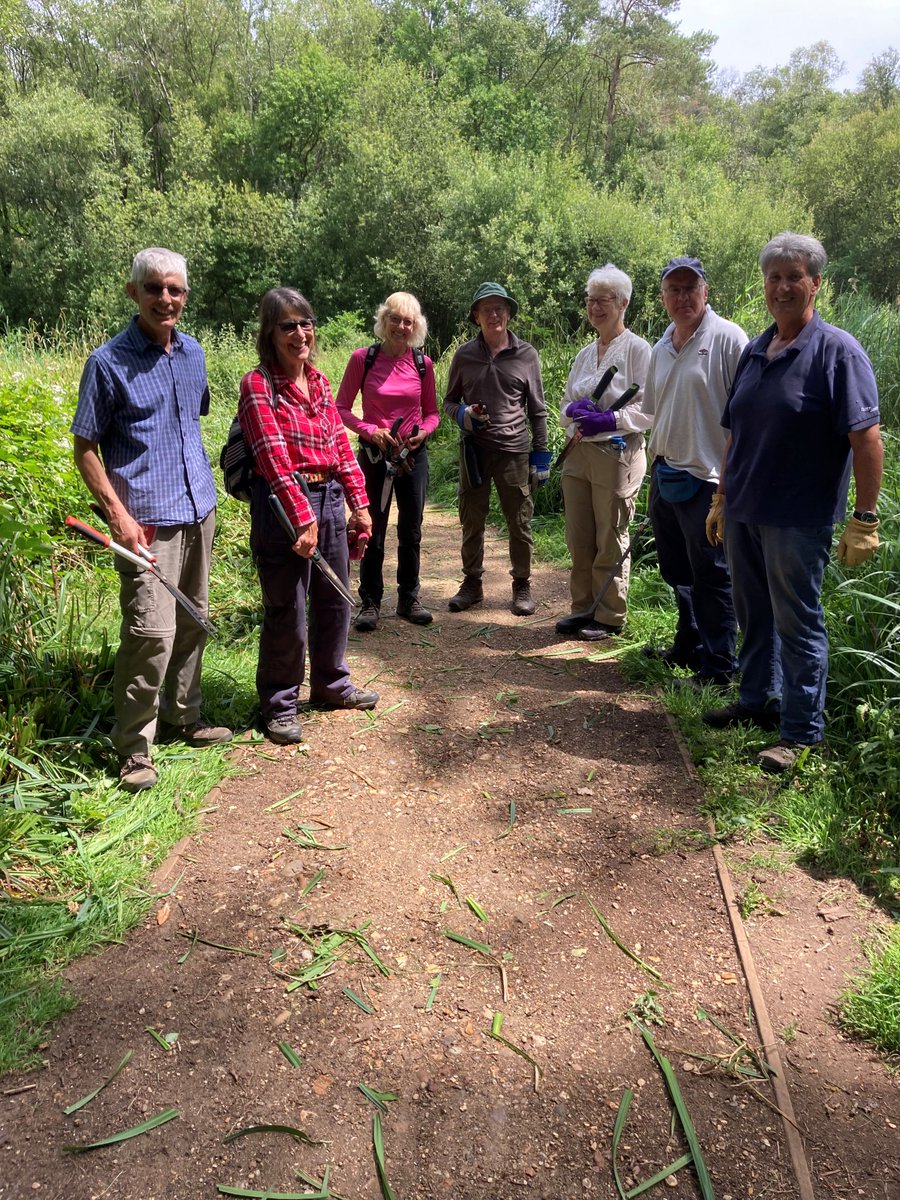 Today volunteers worked along pathways trimming back brambles and nettles.
Coffee time is a chance to chat and enjoy a choccy biscuit - or this morning some delicious home baked sausage rolls, courtesy of John and yummy cake from Mike.
volunteers@fleetpond.org.uk
#hartgreenspaces