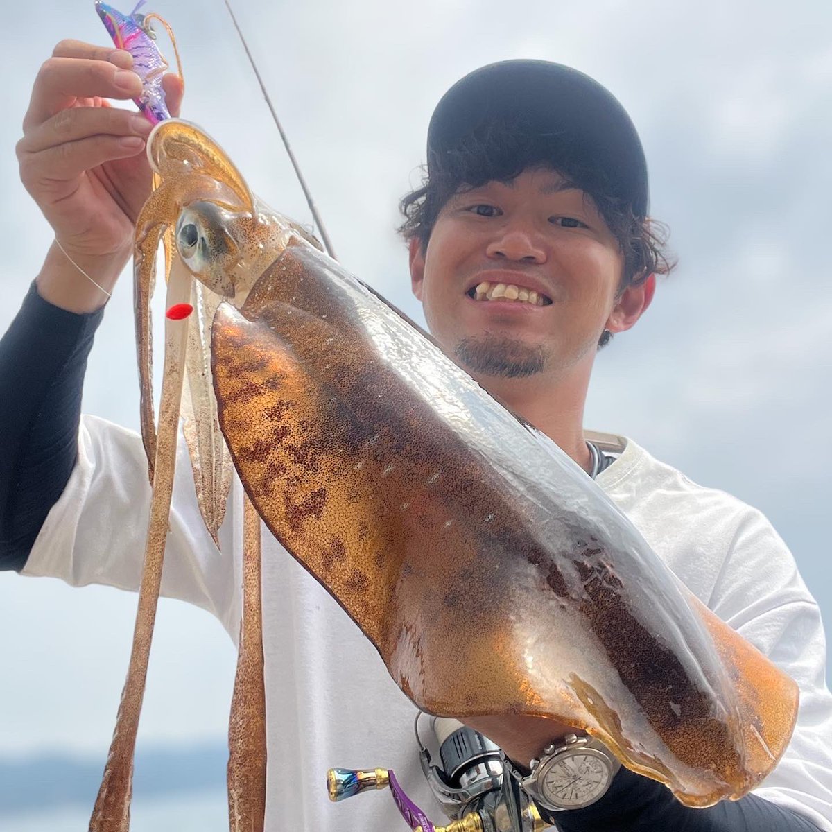 buchi_tsuri's tweet photo. 1時間半ヤエン、ポイント移動して2時間エギング。この時期にしては珍しく全部キロアップで満足の行く釣行だった✨

#デュエル #DUEL #デュエルサポーター #5期生 #エギング #アオリイカ #春イカ #山口県 #ぶちつりTV #ヤエン https://t.co/qP0Gk0z5qZ