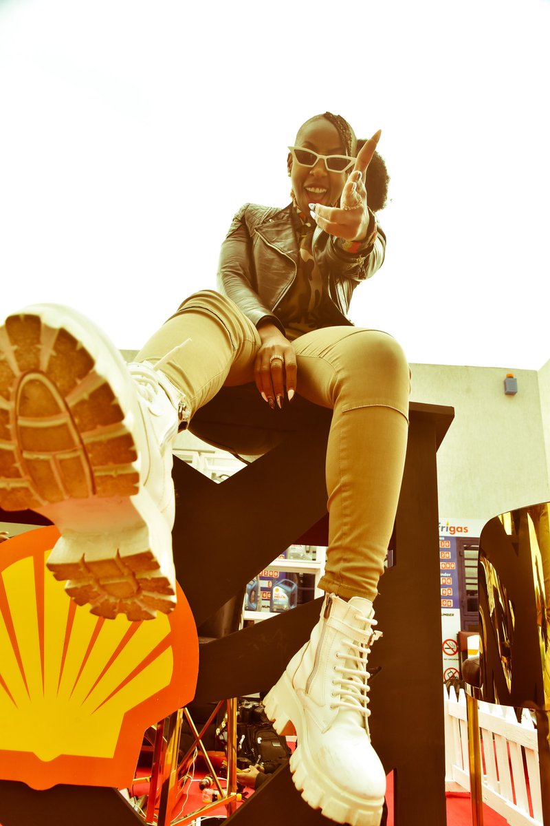 NRGRadioKenya's tweet photo. Utajuaje we outsideee😎😎😎🥳🥳 Tuko Vashaa mkoo? #NRGTransit #NRGRallyWeekend #ShellPowerWeekend https://t.co/ajYQ3F33IH