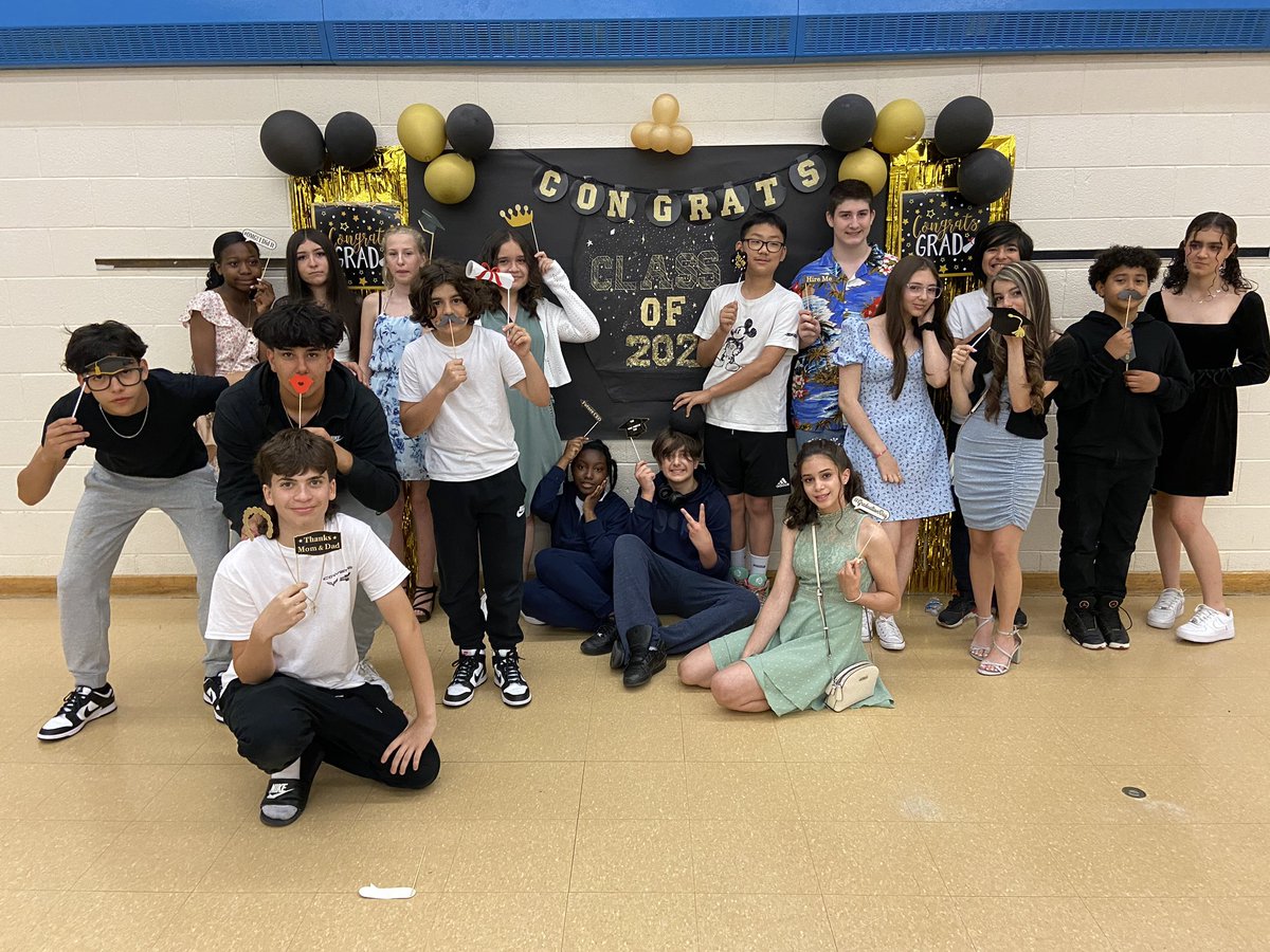 PF_TCDSB's tweet photo. Congratulations Gr 8’s we celebrate your achievements and wish you well! https://t.co/rbxSk6FYVM