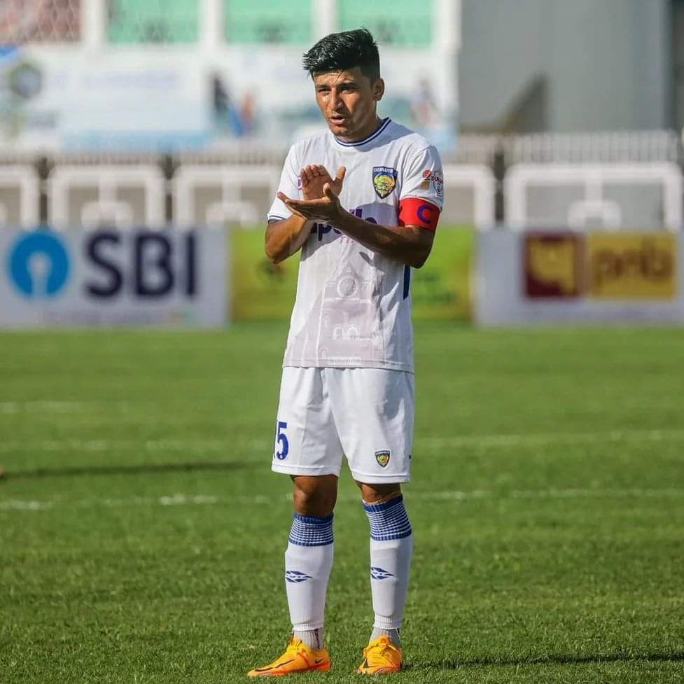 IT'S OFFICIALLLLL ! 🤩

The midfield maestro Anirudh Thapa is a Mariner 🟢🔴

Welcome to the national club of india! 🇮🇳💥

#JoyMohunBagan #um #MBSG #ultadangamariners  #MohunBaganAC #mariners #MohunBagan #MBAC1889 🟢🇮🇳🔴