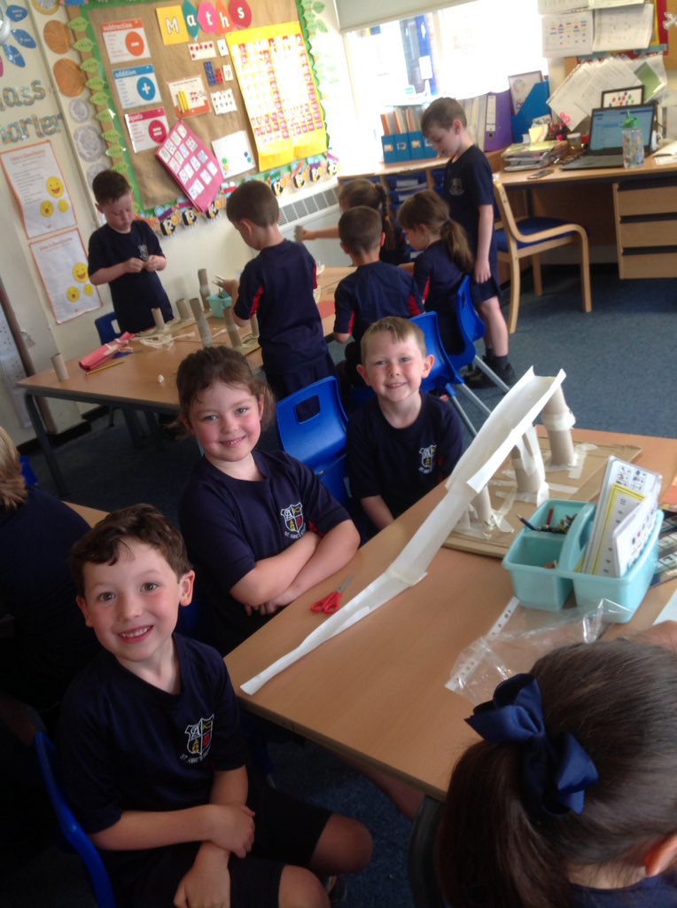 Class4KR's tweet photo. Such proud faces! 🌟🌟 https://t.co/LjoiEp5Pnm