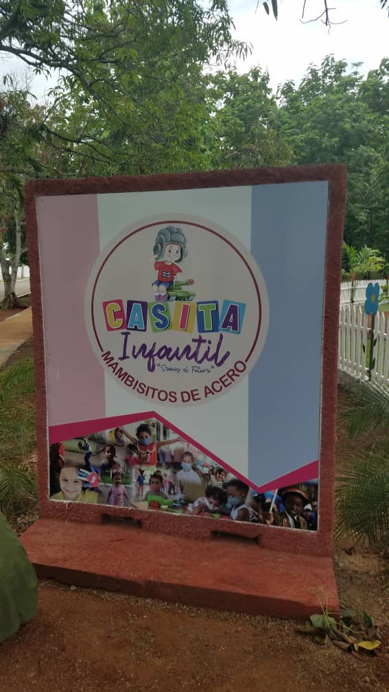 MinfarC's tweet photo. En la Unidad de la Gloria Combativa Rescate de Sanguily, se inauguró una casita infantil, FAR Cuba trabaja con la familia y la educación de las nuevas generaciones. https://t.co/q13sgkeYfH