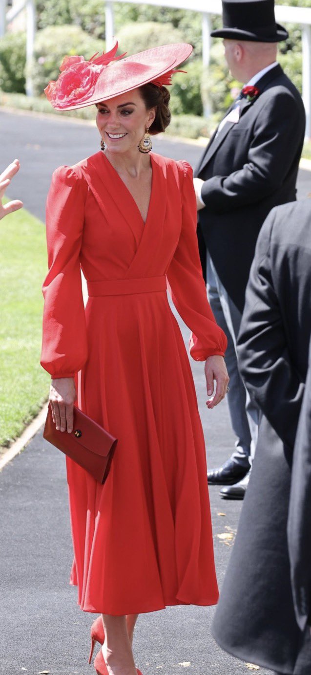 Lili on X: The Princess of Wales is wearing the Hermès Rio clutch today.  It's pretty rare to see her wearing Hermès .  / X