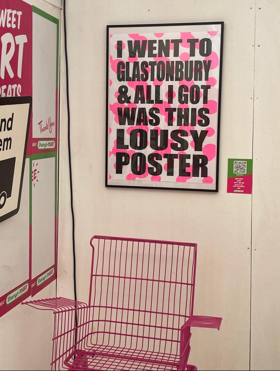 EaracheRecords's tweet image. The awesome work by @ShangrilART at this year&apos;s Glastonbury🖼️

#EverythingMustGo #Glastonbury23