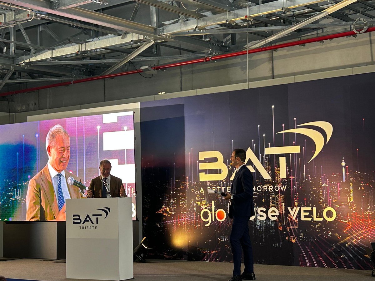 opengateitalia's tweet photo. #OGI GOES TO 📍 #TriesteInnovationHub", il nuovo centro globale di produzione e innovazione di @BAT_Italia 

🎤 @adolfo_urso  "Una bandiera dell'Italia del fare, dell'innovazione, della logistica e di un polo industriale. Un lascito del passato diventa un'avanguardia del futuro." https://t.co/G4guSQEGkP