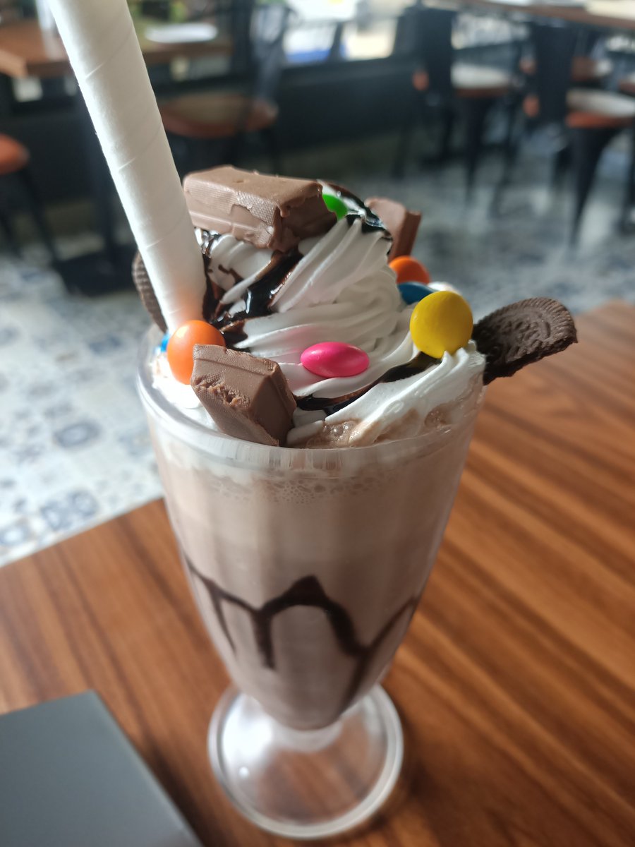 bakeoholicresto's tweet photo. Bakeoholic Resto Cafe offers a wide range of delicious delicacies. Do visit right away to satisfy your food cravings π
Order Now
π +91-9380498682
#bakeoholicrestocafe #BangaloreCafe #BangaloreBakers #fondantcake #designercakes #animaltheme #bangaloreeats #dineout #fathersday https://t.co/f44n9d86kS