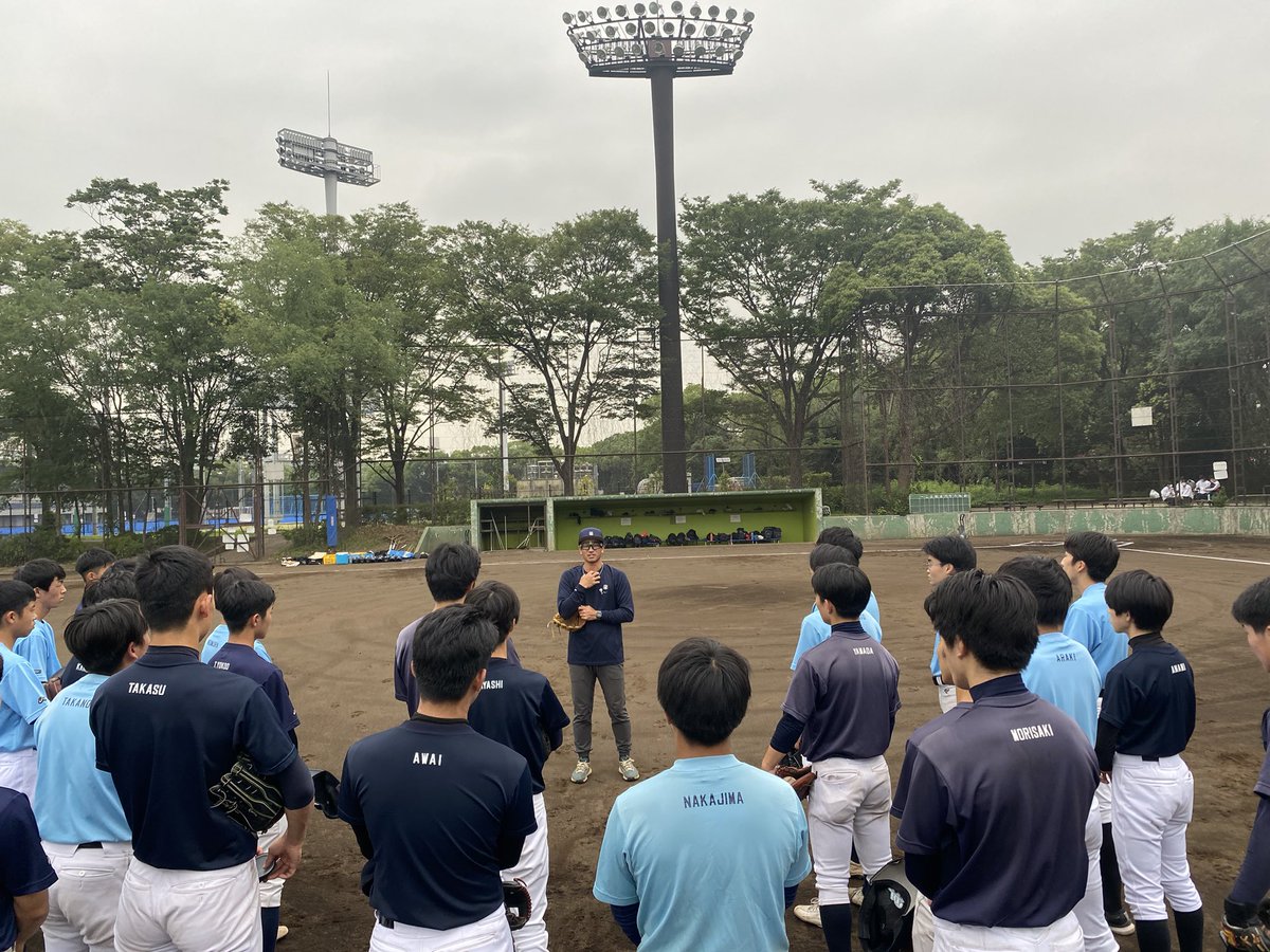 守備固めナイター！！

#武拓人
#ノックは量
#バウンドの音
#全てはリズム