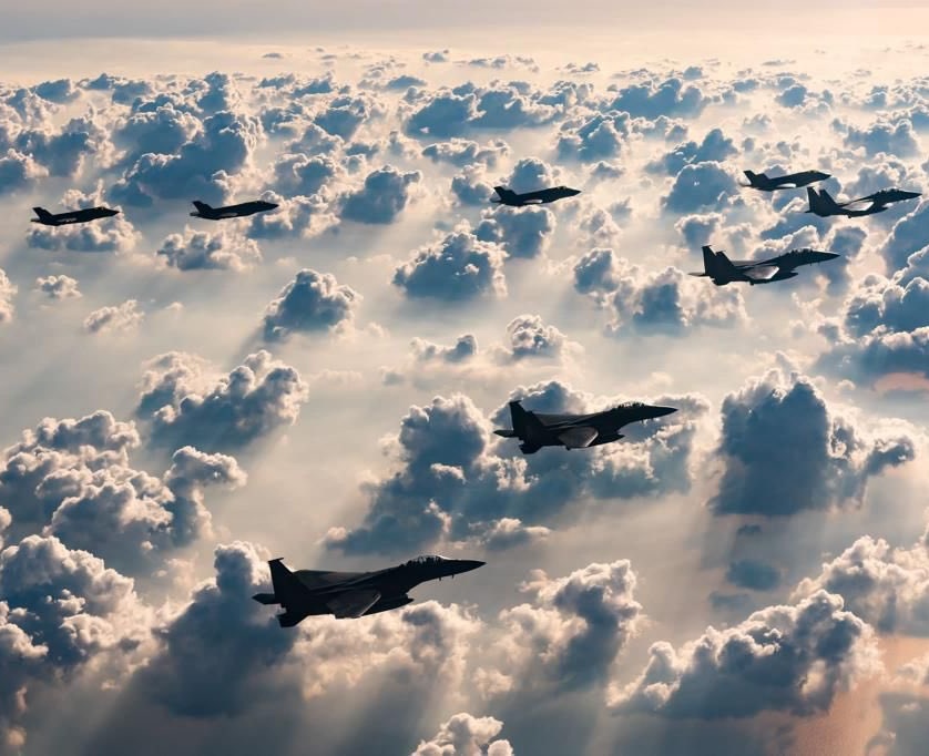 H A Z A R D tweet media