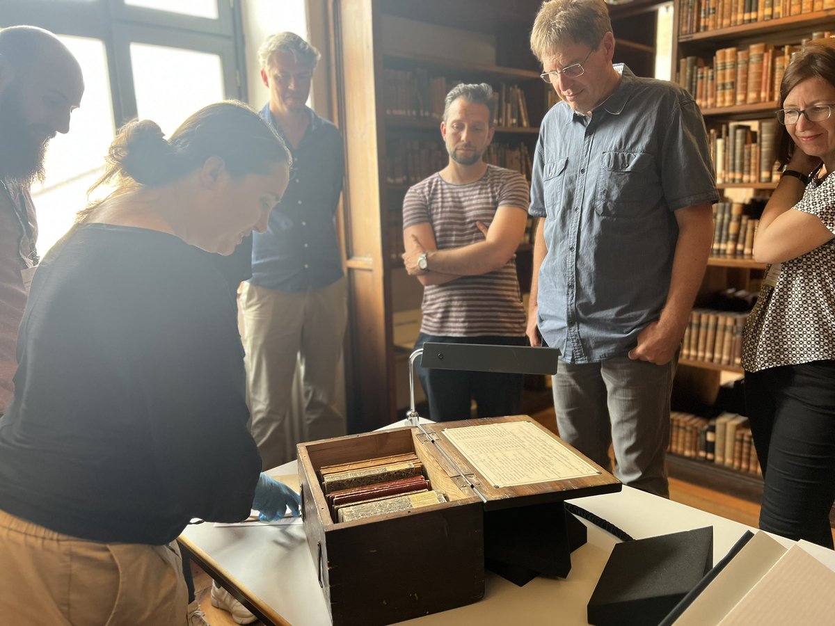 Maria_Meister's tweet photo. Danke  @subugoe  für den netten Empfang und die Einblicke. 😊 Ein schöner Auftakt zu einer rundum gelungen  @NFDI4BioDiv -Steuerungsgruppen-Tagung https://t.co/1x1hDu0iiY
