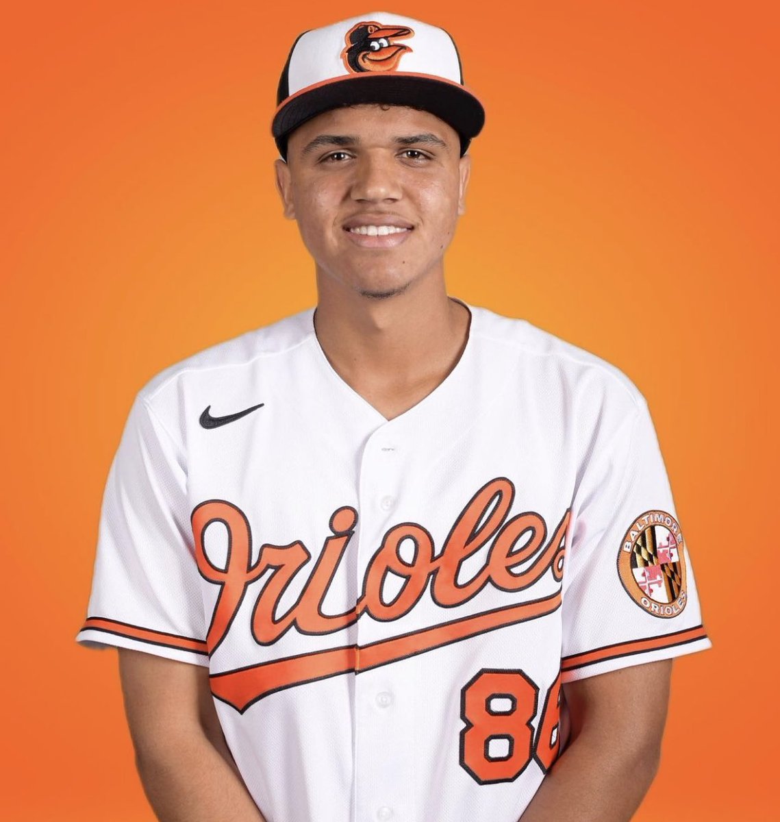 Frederick Bencosme @IronBirds se fue de 5-4 con 1 doble, el 8vo de la temporada, 3 sencillos, 1 anotada y 2 remolcadas (21). Batea .228

#AguiluchosMiLB