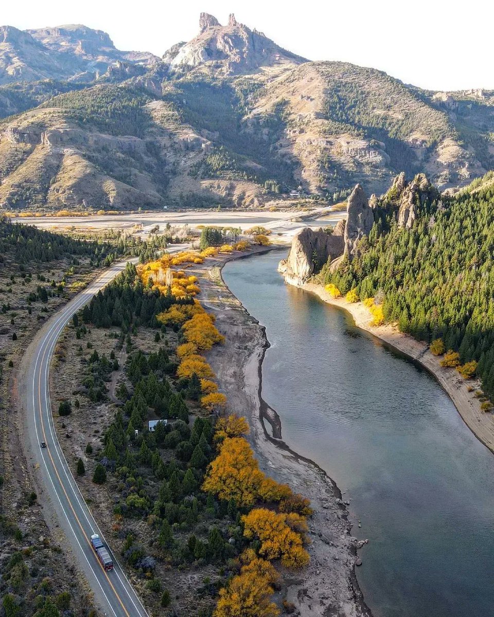 argentinapatago's tweet photo. Más encantador que nunca 🤩🙌
📍Valle Encantado , Río Limay, Neuquén, Río Negro 💝
Foto: @omaralexismoya https://t.co/146Ae7Aug5