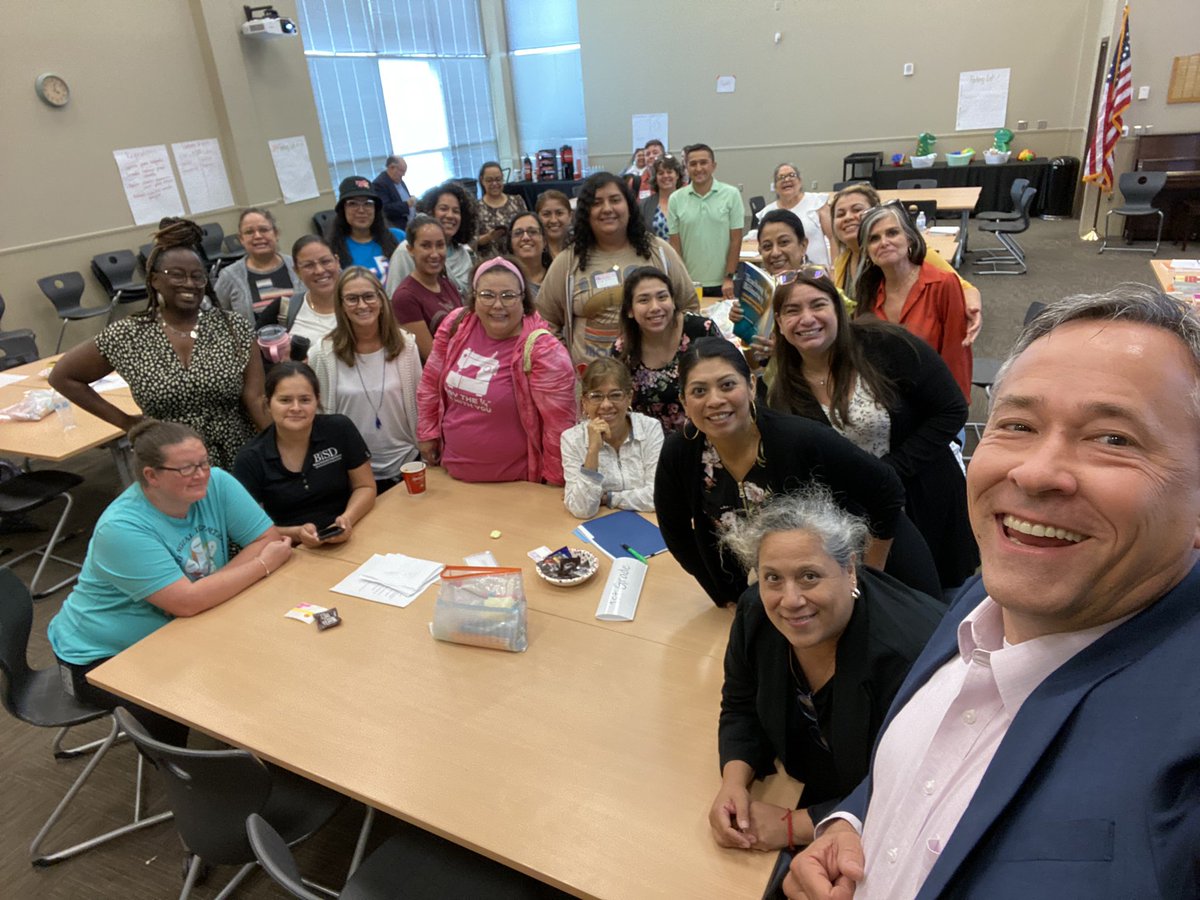Thanks @BastropISD dual language teachers & multilingual department for two great days of learning together this summer — oracy, the bridge, linguistic identity & more! @Juliahdz01, @nunezOpatricia & @david_kauffman have loved the collaboration and look forward to July & 2023-24!