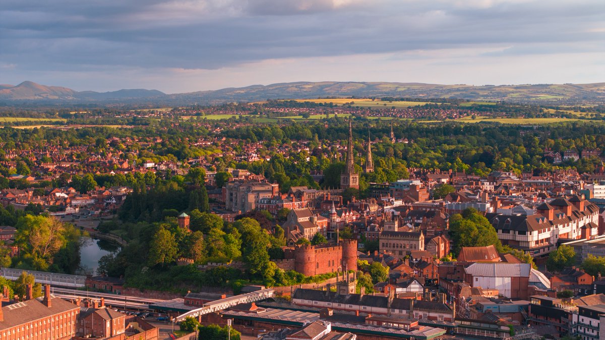 Shrewsbury looks beautiful as the sun goes down on another day of filming  #aerialphotography
#droneservices #dronepilot
#dronevideography #commercialdrone #dronetvproduction #aerialcinematography #tvdroneshots #dronefilmmaking #aerialfilming
#dronecameraoperator #tvproduction