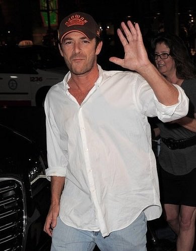 LukePerry111066's tweet photo. Happy Friday 🧡#LukePerry #LukePerryRip https://t.co/IlEMQ9v3sE