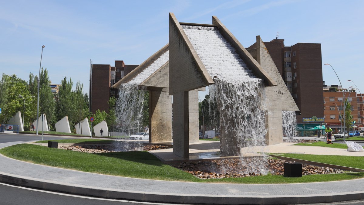 Comisión Europea en España (@comisioneuropea) on Twitter photo ¡Y otros 2 proyectos 🇪🇸 galardonados con la primera Iniciativa Urbana Europea!
🔹NatUR-W (<a href="/AytoLorca/">Ayuntamiento Lorca</a>) «Construcción en espíritu de circularidad y neutralidad en carbono»
🔹SHARE (<a href="/AytoFuenlabrada/">Ayuntamiento de Fuenlabrada</a>) «Adaptación y transformación de edificios para soluciones de vivienda asequible» ¡Y otros 2 proyectos 🇪🇸 galardonados con la primera Iniciativa Urbana Europea!
🔹NatUR-W (<a href="/AytoLorca/">Ayuntamiento Lorca</a>) «Construcción en espíritu de circularidad y neutralidad en carbono»
🔹SHARE (<a href="/AytoFuenlabrada/">Ayuntamiento de Fuenlabrada</a>) «Adaptación y transformación de edificios para soluciones de vivienda asequible»
