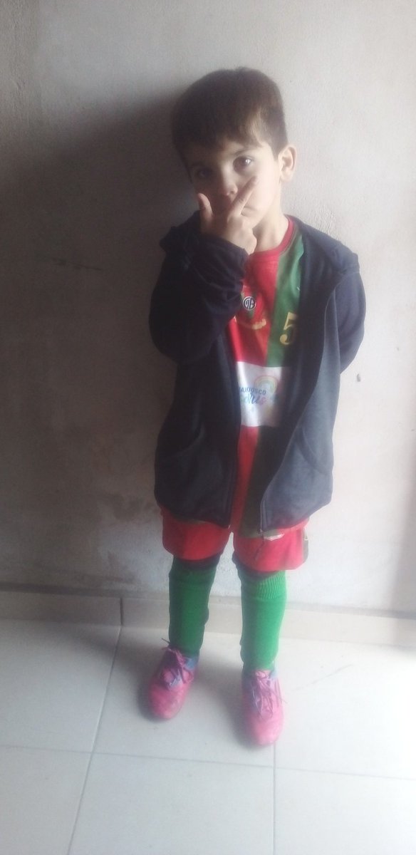 Soledad35981504's tweet photo. #alcolecontn @mati_bertolotti llego el viernes y BENICIO se prepara para el finde pero primero a la escuela profesooooor saludos a basavilbasso https://t.co/I0vP3cqtEV