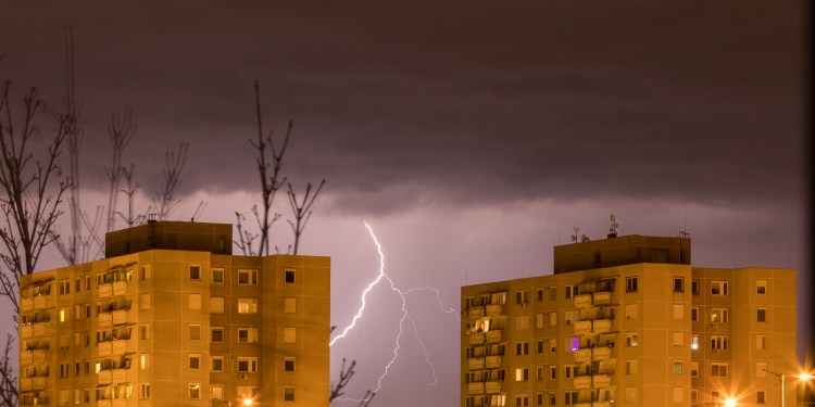 HajduPress's tweet image. Heves zivatarokkal érkezik a hidegfront 🌩️

hajdupress.hu/cikk/heves-ziv…

#heves #hidegfront #zivatar #időjárás