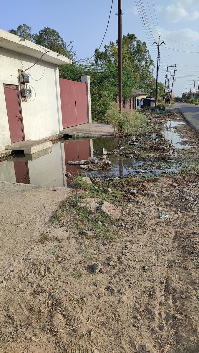 @UPSIDA L-1 Jainpur industrial area, Kanpur Dehat. A member of  Invester Summit 2018 facing such worst conditions.