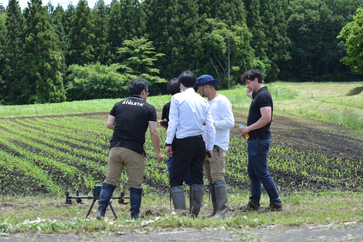 EagleNXT's tweet image. We flew the new #RedEdgePdual camera over a grassland, maize and rice paddy field in a conjoint mission with Professor Okazawa of @Utokyo.

The professor and our partners @jepico_official and @pix4d will share the results at #JapanDrone. 

Explore camera: bit.ly/3phswCU