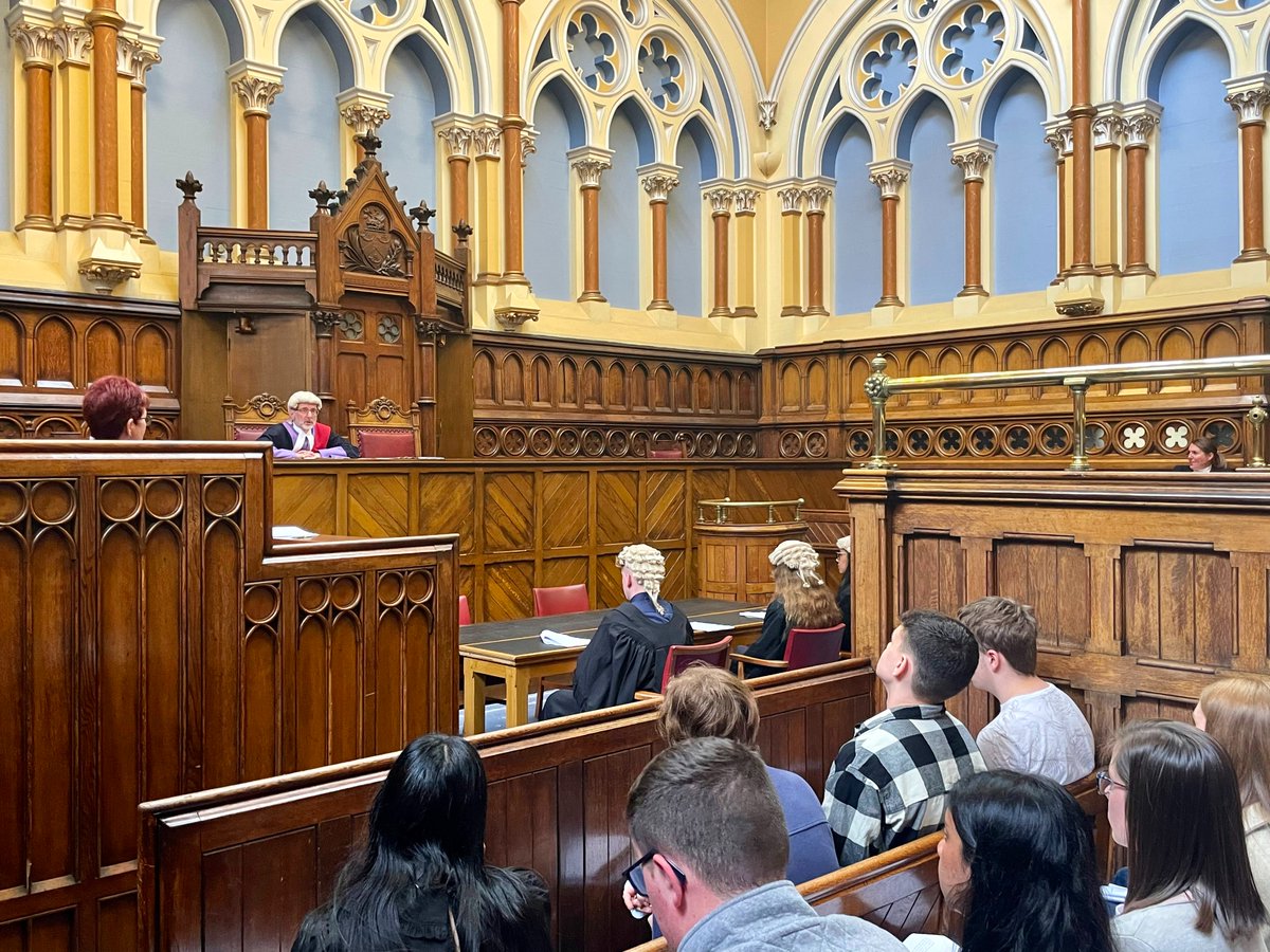SkillsHouseBfd's tweet image. SPRUCE - a course for year 12s considering law kicks off on Mon 26th
This is a fantastic opportunity to hear from professionals and to ask questions. Please arrive on time to register and ensure you attend for all 3 days  
#Xperience #LawCourse #Law #WorkExperience #LegalCareers