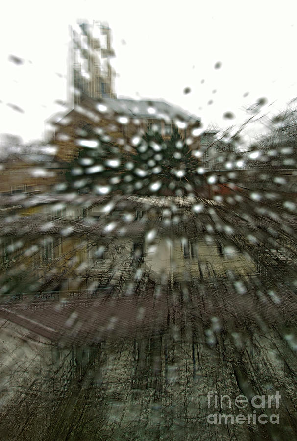 My pic #rain in the city 
#print options here  buff.ly/3JxPGvJ
#storm in #Germany never seen before #window broken 
 #artsale #fineart #homedecor #buyart #artforsale #wallart
 #alexander_vinogradov_photography #AlexanderVinogradov