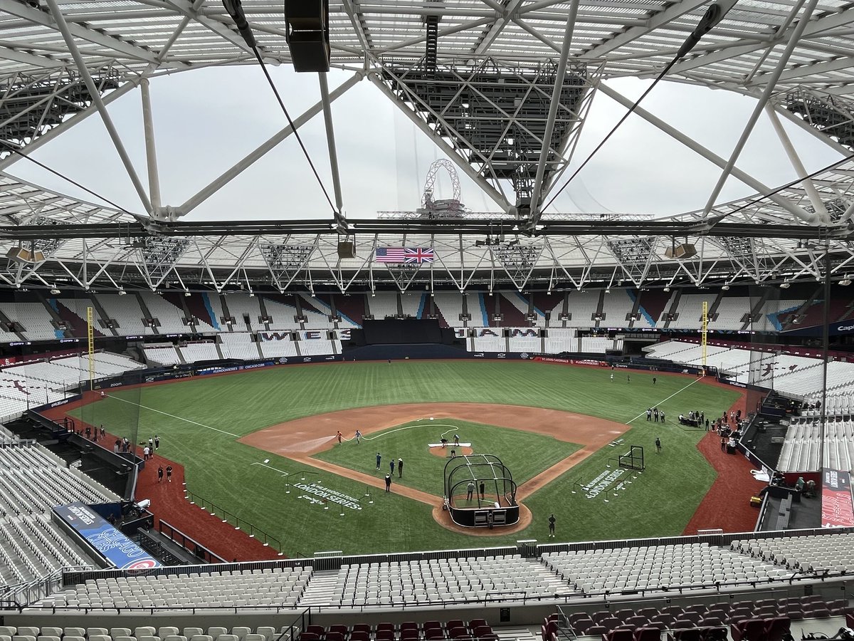 MitchRosen670's tweet photo. London Calling  @Cubs @670TheScore Saturday and Sunday. @PatandRon670 love from London. @Audacy app. https://t.co/H1UtdyYPSz #hometowncall #CubsontheScore https://t.co/i87xPnnXVs