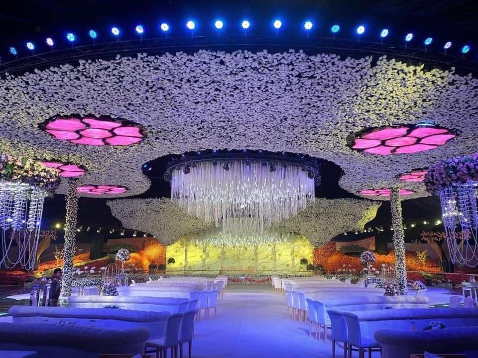 The Owner of Master Tiles had spent nearly 200 Crores on his daughter's wedding in 2020. However, the same Owner is not paying workers their hard-earned money. Let's boycott businesses that do not pay their workers their hard-earned money.
