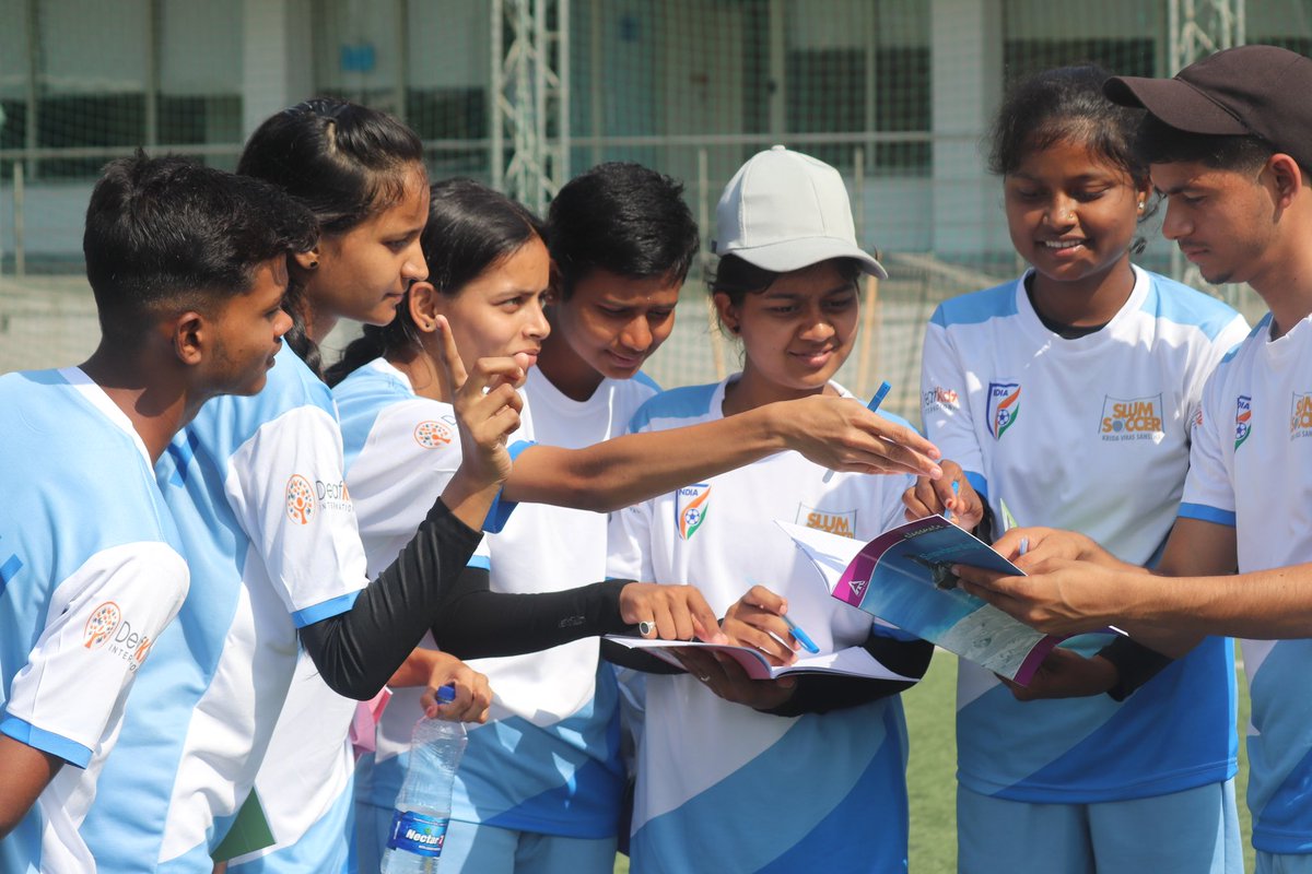 IndianFootball's tweet photo. With the primary objective of cultivating a well-organised system that caters to children aged 4 to 12 the AIFF will launch the Blue Clubs League. 

Ages 4-6: 2v2/3v3 formats w/o goalkeepers 
Ages 7-9: 5v5 format
Ages 10-12: 7v7 format

A rotational system for goalkeepers… https://t.co/K7dhgKpUrV