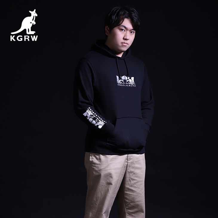 KANGOLREWARD's tweet photo. Shuton さんとのコラボアイテムが受注締め切りまで残り3日⚡
受注期間外にはお買い求めいただけなくなりますので
ご検討中の方はぜひお早めに🔍
詳細・ご購入はコチラ👇😻
https://t.co/eUiuBvmVk2
#KANGOL #KANGOLREWARD #KGRW #カンゴール #Shuton https://t.co/LUMWWtmY3b