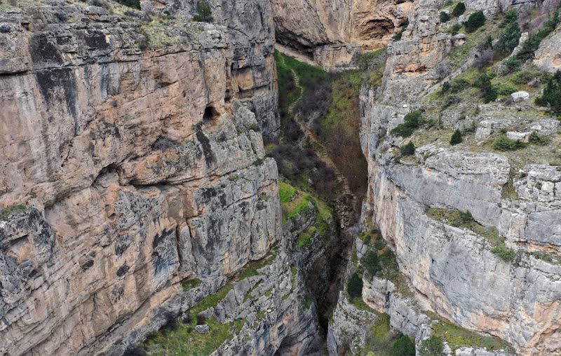 Cehennem Deresi Kanyonu keşfetmeden ölme 💙 
#Artvin #keşfetmedenölme #adventure #canyon #walkthrough #Roadtrip #NaturePhotography #landscape #climbing #amazingview #stream