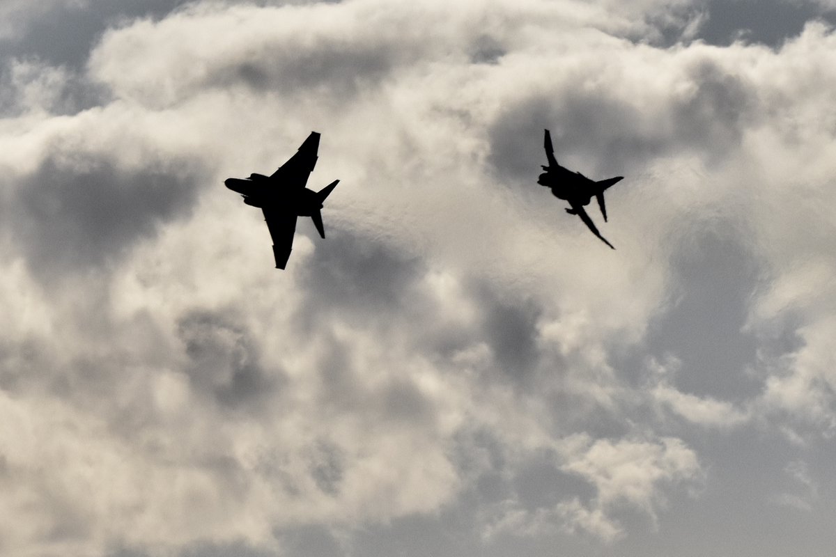 isdk77's tweet image. F-4ファントム欲張りセット。

#PhantomFriday 
#F4Phantom
#F4EJ
#RF4E 
#301TFS
#501TRS 
#JASDF 
#百里基地航空祭 
#HyakuriAB 
#航空自衛隊 
#McDonellDouglas