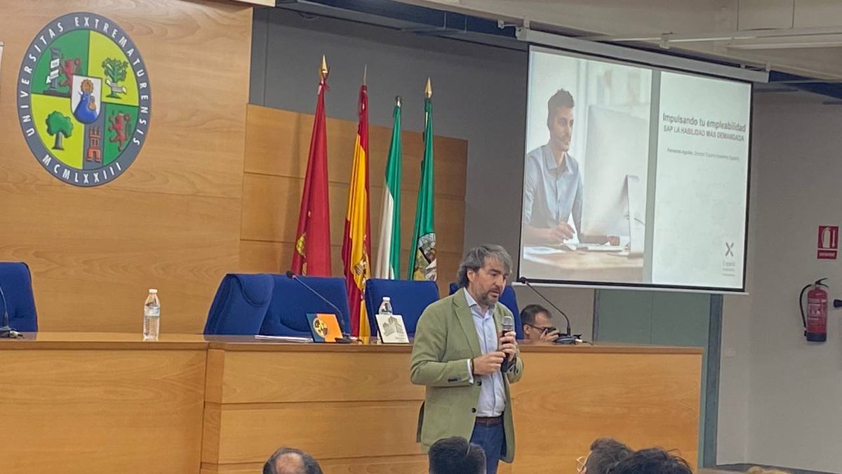 Presentación de cursos de formación en #SAP por parte de <a href="/ExperisES/">Experis España</a> en colaboración con <a href="/Junta_Ex/">Junta de Extremadura</a>. #eligeEmpleoUEx