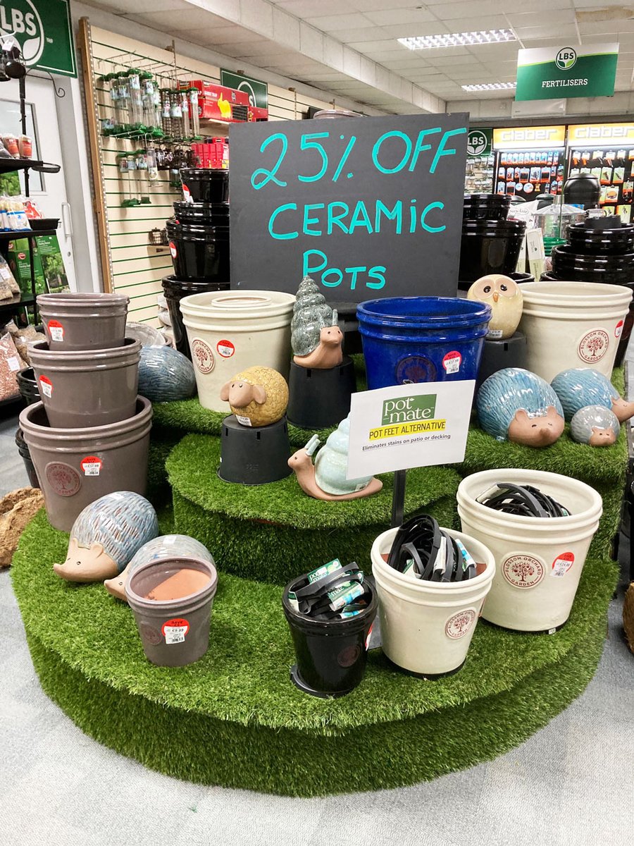 LBSTradeCentre's tweet photo. 25% OFF Ceramic Pots!

Available in different sizes and colours and guaranteed to brighten up your garden.

Why not visit the shop today?
AVAILABLE WHILE STOCKS LAST!

#ceramicpots #gardenpots #gardening #colne https://t.co/IUcdb869ik