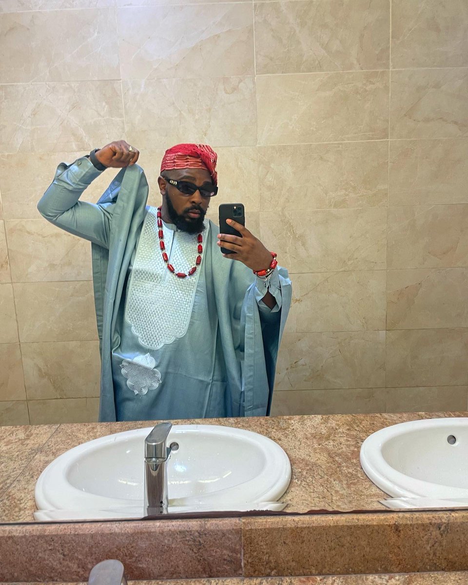 sir_tuoyo's tweet photo. Eberechi, who hurt you? https://t.co/9xDXwMmMLn